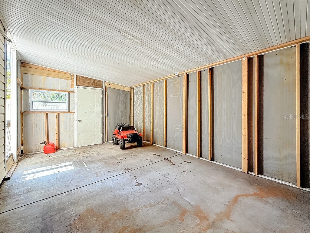 7322 54th Avenue N Saint Petersburg FL 33709 TB8450969 image63