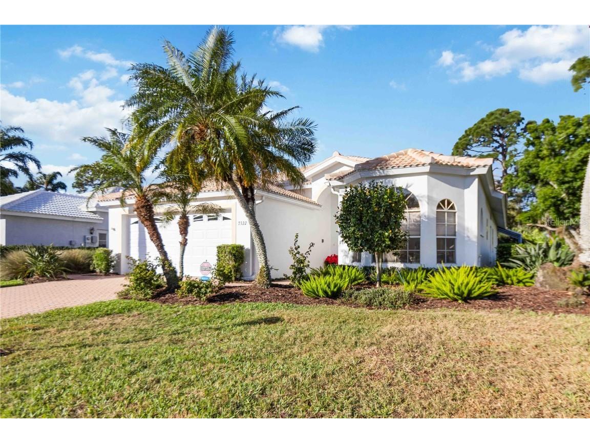 7322 Fairlinks Court Sarasota FL 34243 A4604366 image1