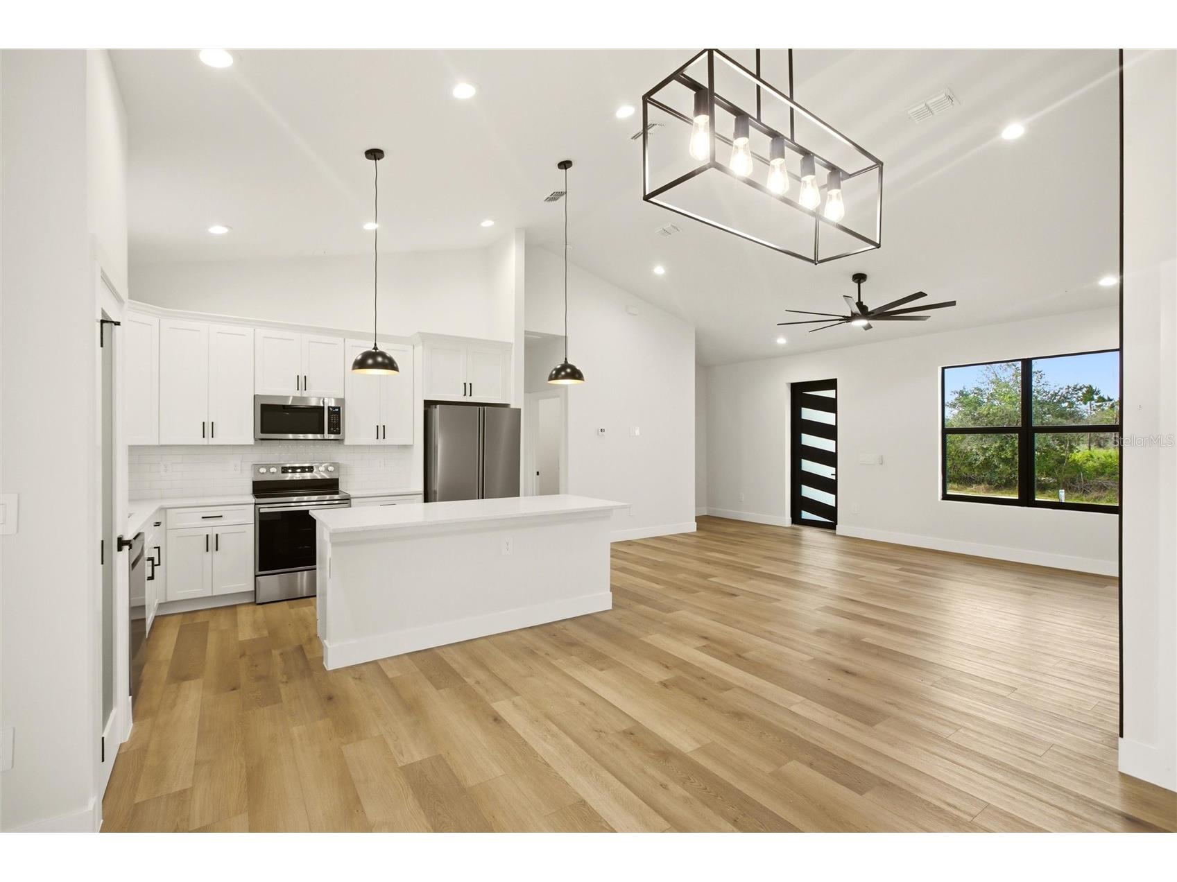 7322 Granada Boulevard Sebring FL 33872 P4938422 image10