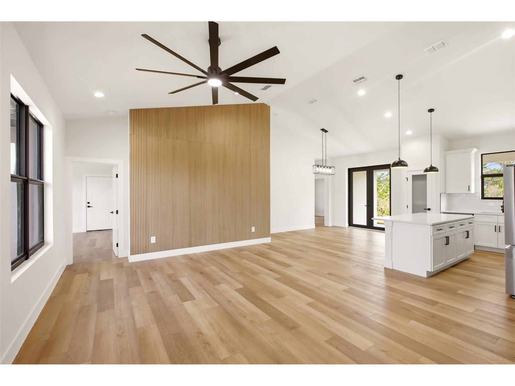 7322 Granada Boulevard Sebring FL 33872 P4938422 image4