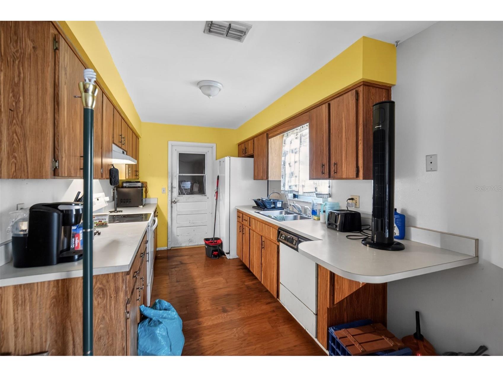 7322 Landover Drive Zephyrhills FL 33540 C7526116 image4