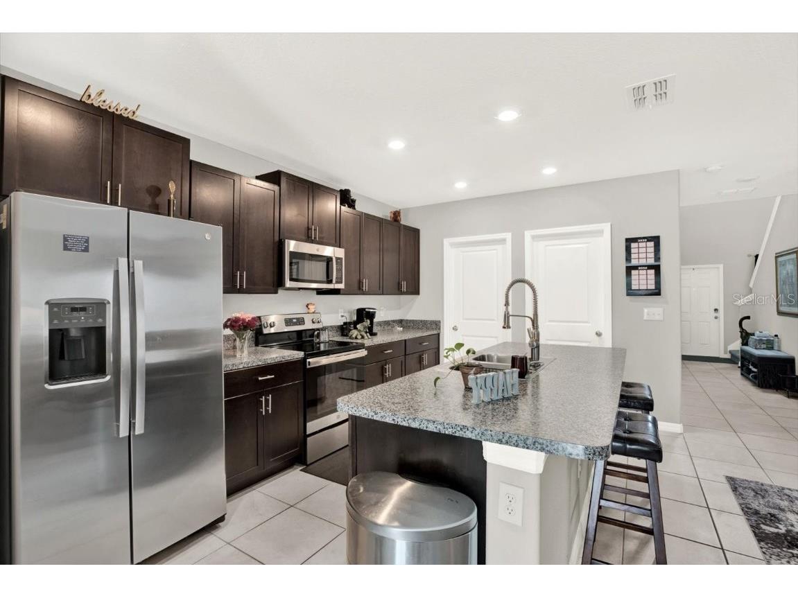 7323 Canterbury Bells Court Tampa FL 33619 TB8433634 image5