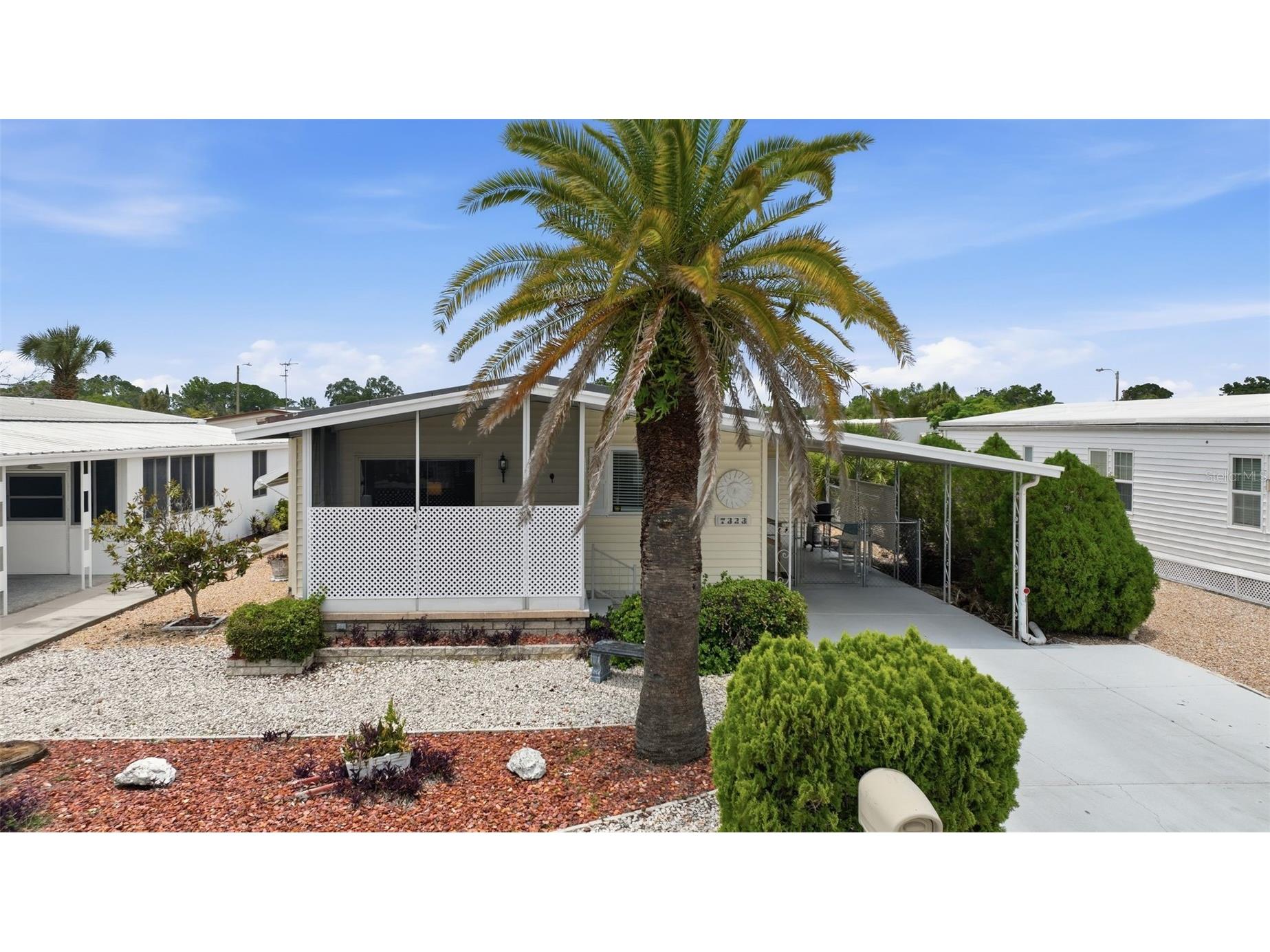 7323 Grand Pine Drive Hudson FL 34667 W7886220 image1
