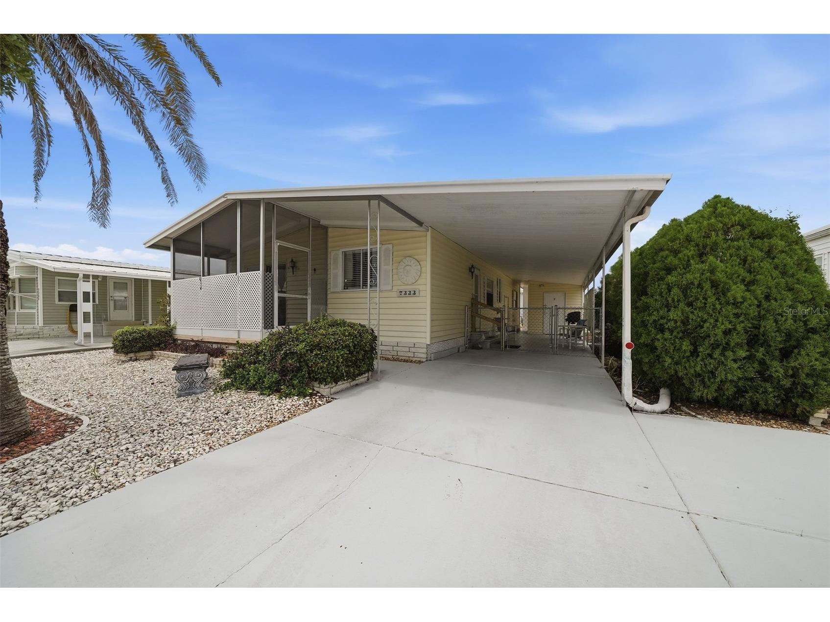 7323 Grand Pine Drive Hudson FL 34667 W7886220 image2