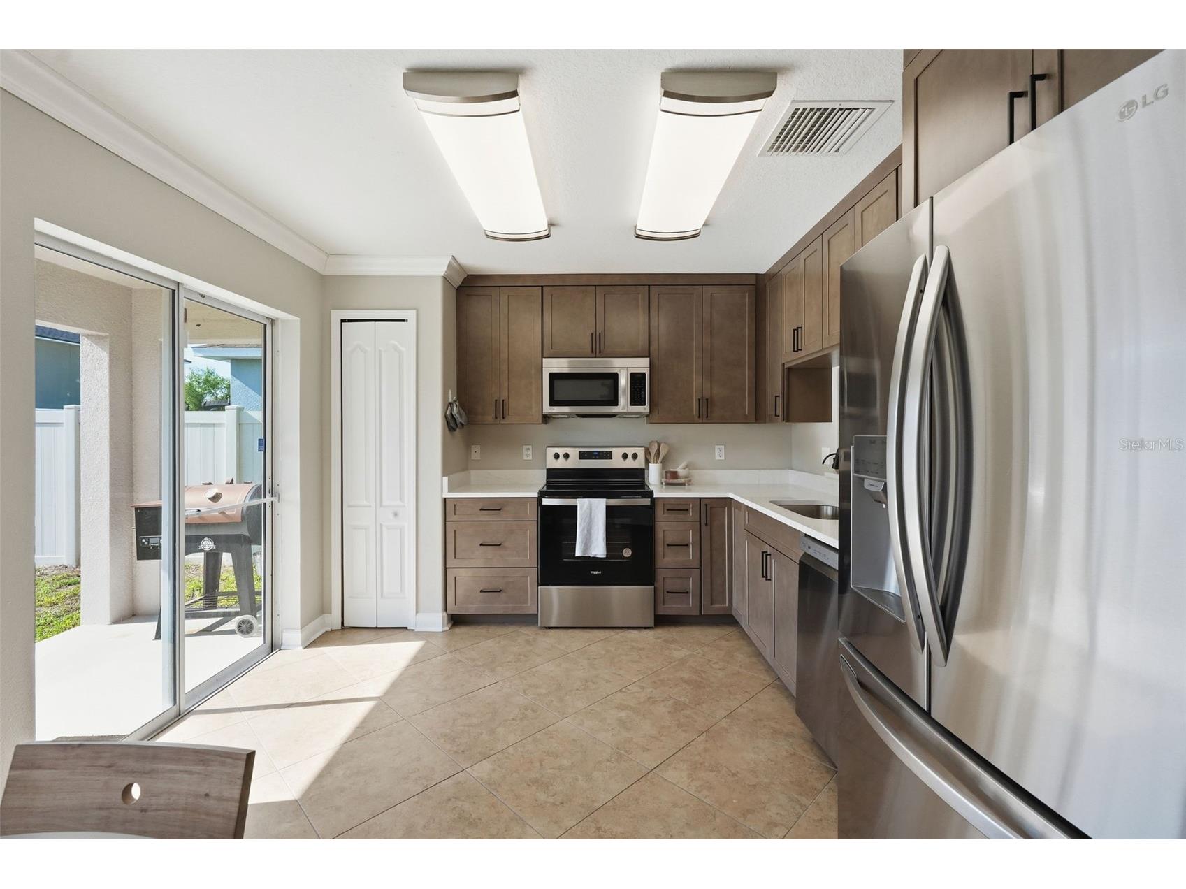 7323 Lumber Port Drive Ruskin FL 33573 TB8497481 image11