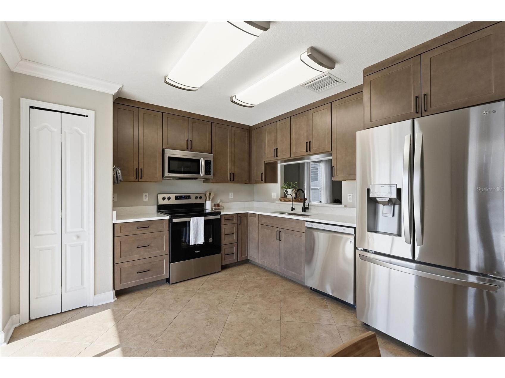 7323 Lumber Port Drive Ruskin FL 33573 TB8497481 image9