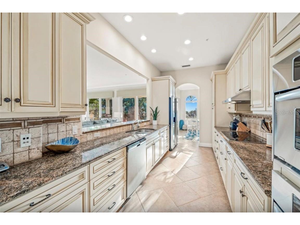 7324 Gulf Drive #12 Holmes Beach FL 34217 A4657719 image17