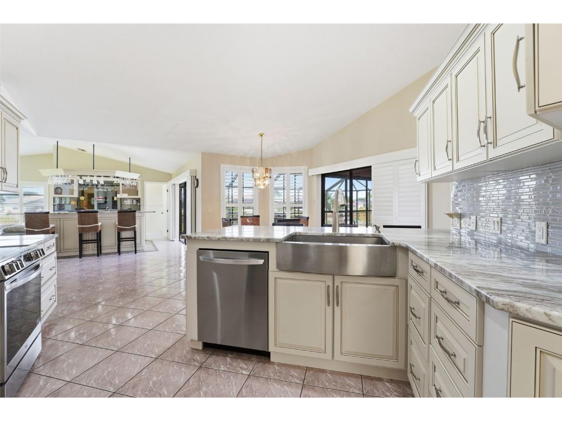 7324 Kenwood Drive North Port FL 34287 C7517358 image11