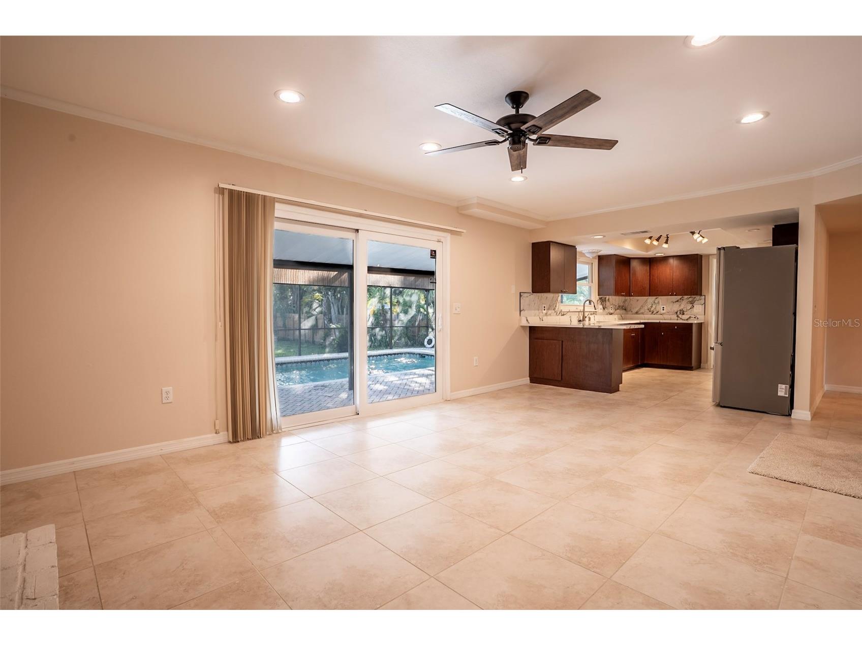 7324 Phillips Street Sarasota FL 34243 A4663038 image4