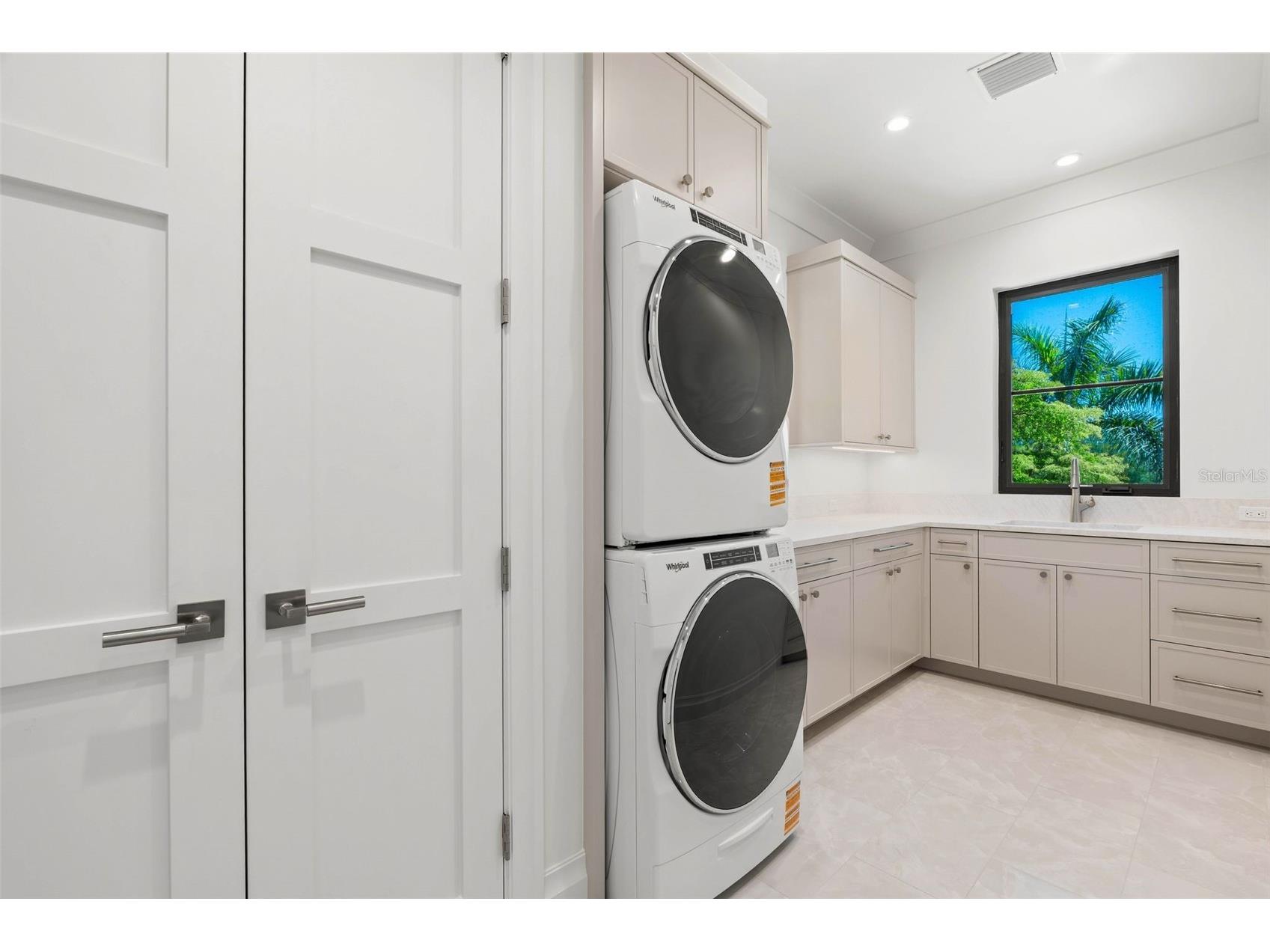 7324 Point Of Rocks Road Sarasota FL 34242 A4643281 image63