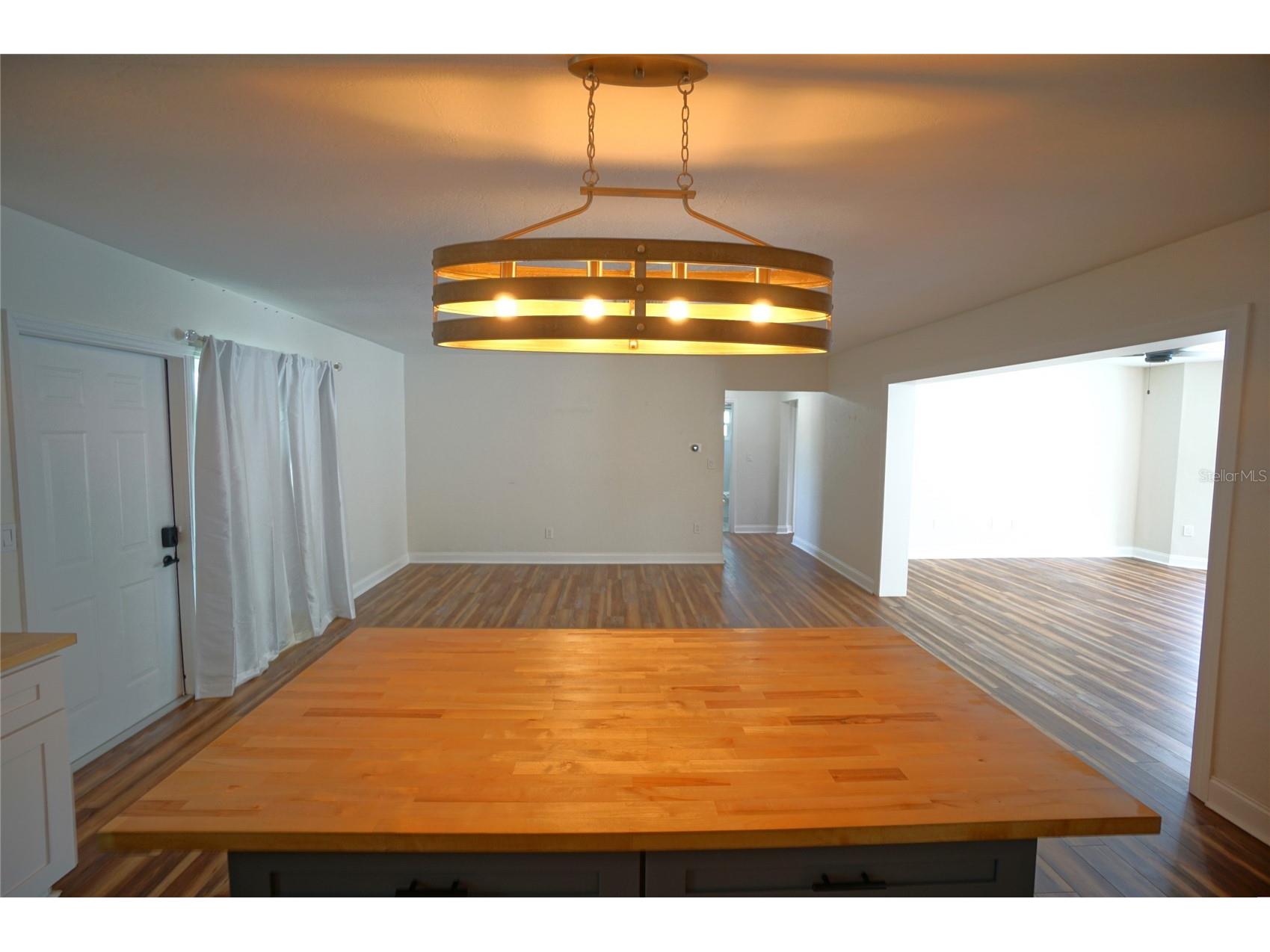 7325 10th Street N Saint Petersburg FL 33702 TB8493267 image14