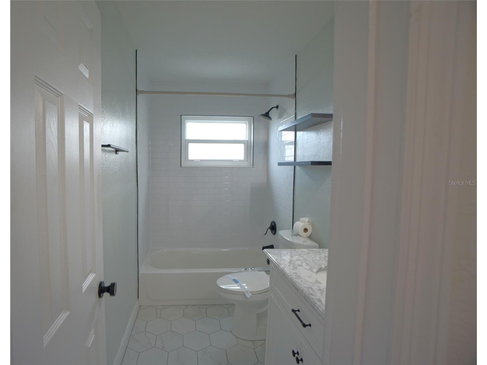 7325 10th Street N Saint Petersburg FL 33702 TB8493267 image17