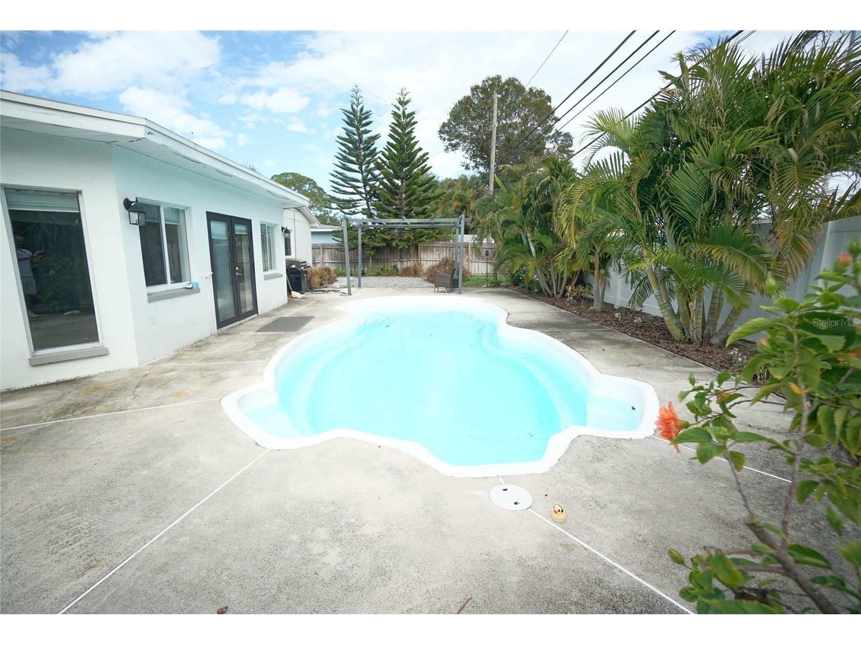 7325 10th Street N Saint Petersburg FL 33702 TB8493267 image2