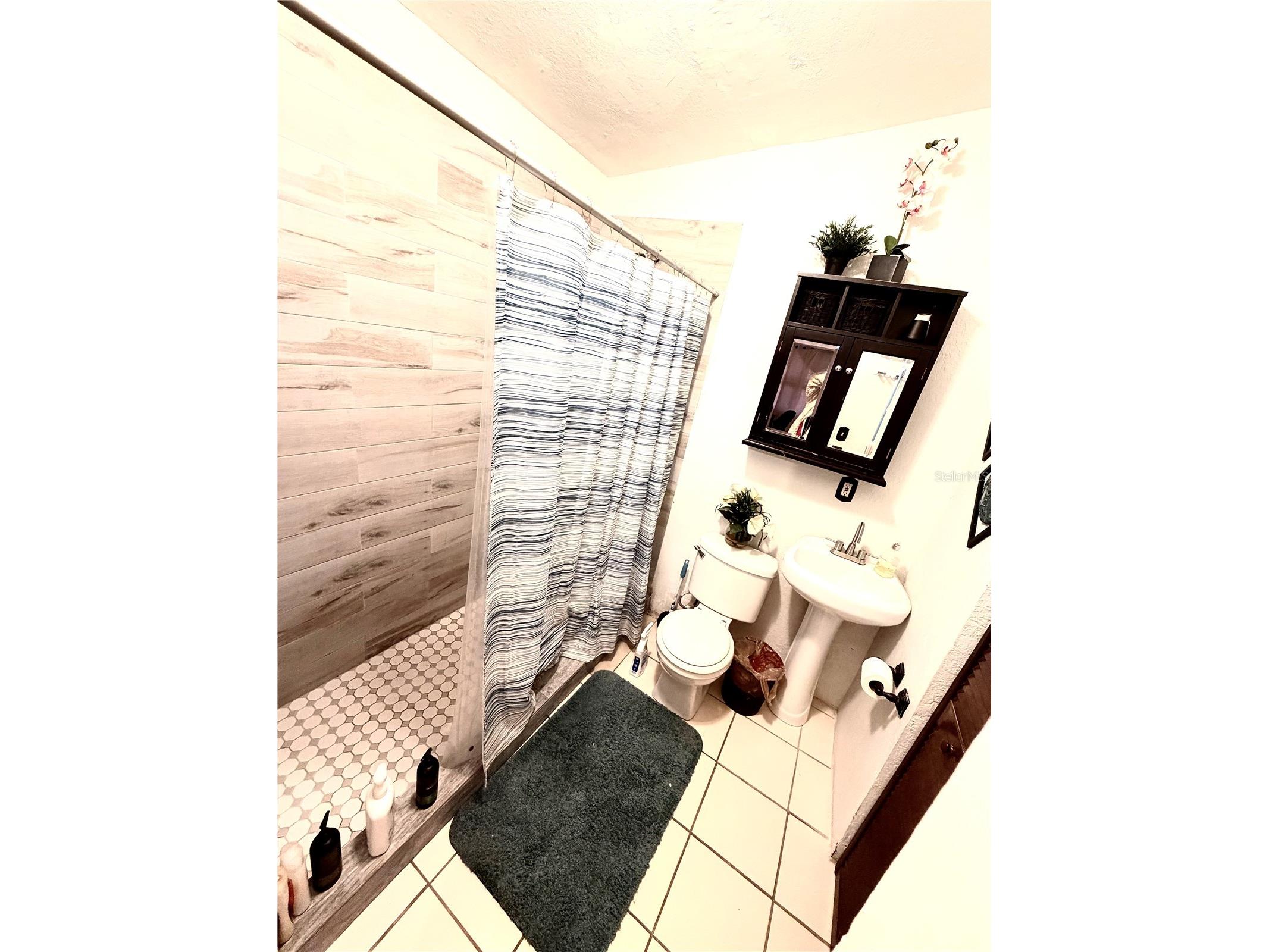 7326 Sheffield Road Tampa FL 33615 TB8456259 image14