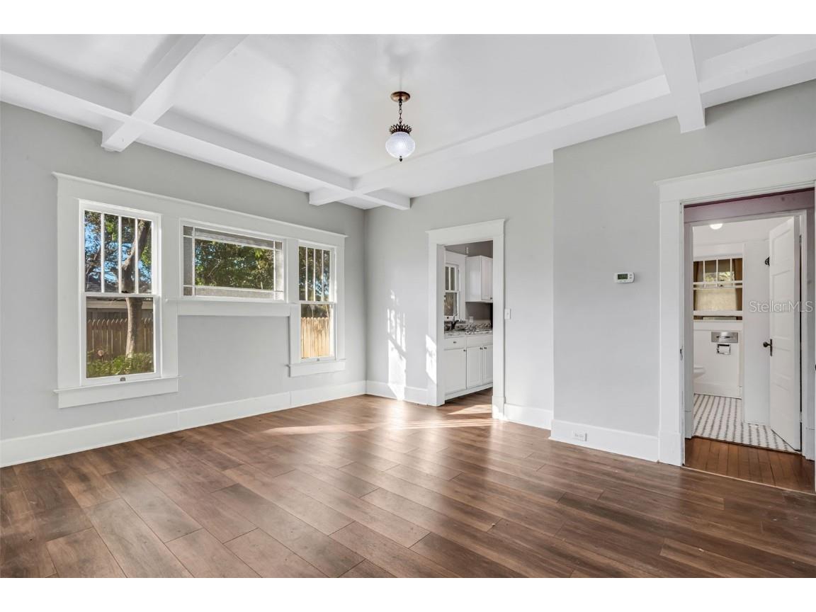 7327 1st Avenue N Saint Petersburg FL 33710 TB8454842 image13