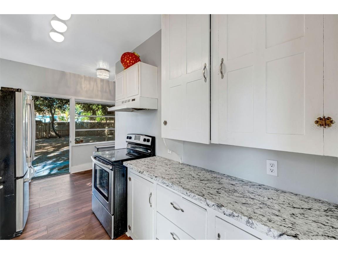 7327 1st Avenue N Saint Petersburg FL 33710 TB8454842 image16