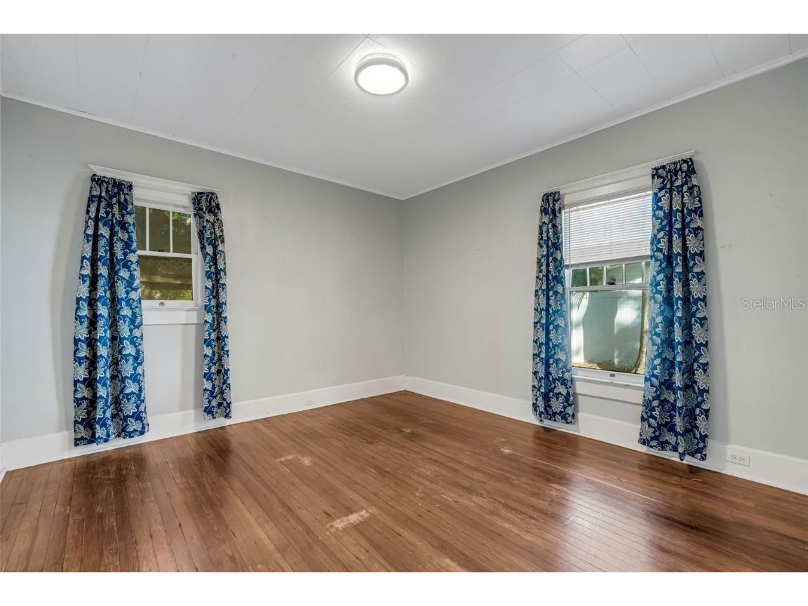 7327 1st Avenue N Saint Petersburg FL 33710 TB8454842 image19