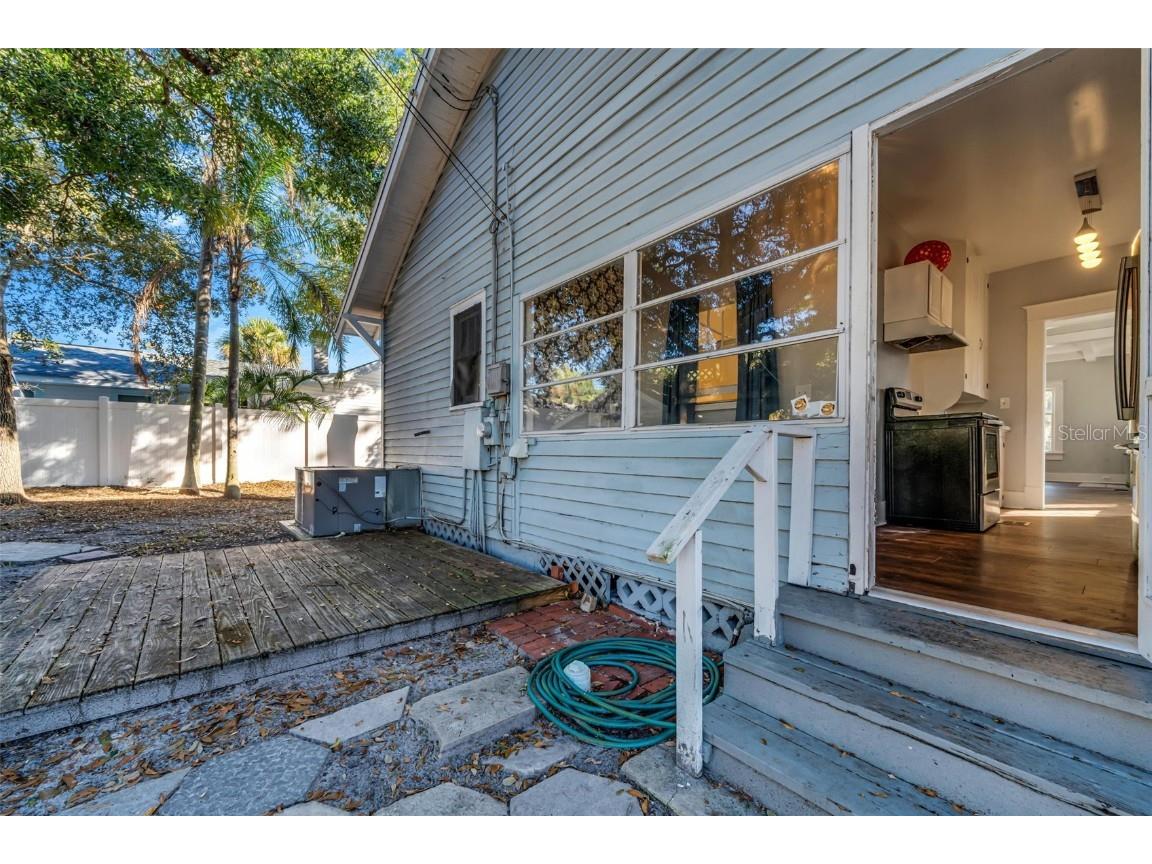 7327 1st Avenue N Saint Petersburg FL 33710 TB8454842 image29