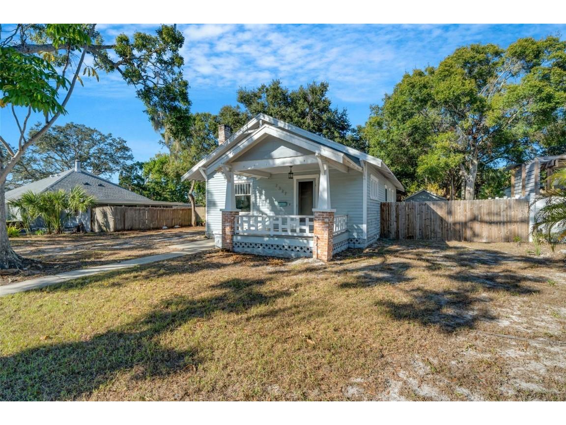 7327 1st Avenue N Saint Petersburg FL 33710 TB8454842 image3