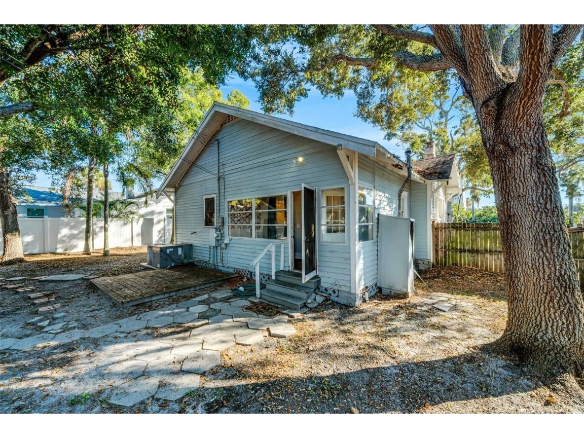 7327 1st Avenue N Saint Petersburg FL 33710 TB8454842 image31