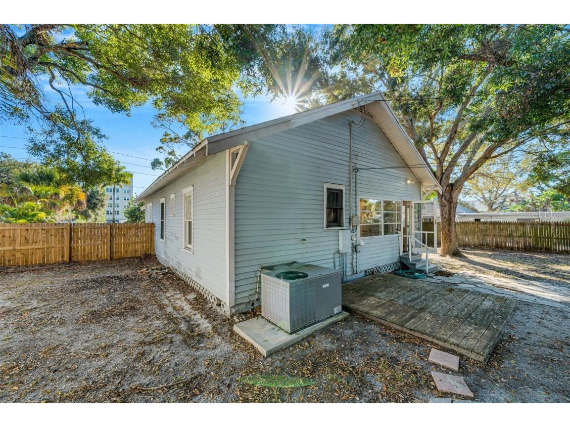 7327 1st Avenue N Saint Petersburg FL 33710 TB8454842 image35