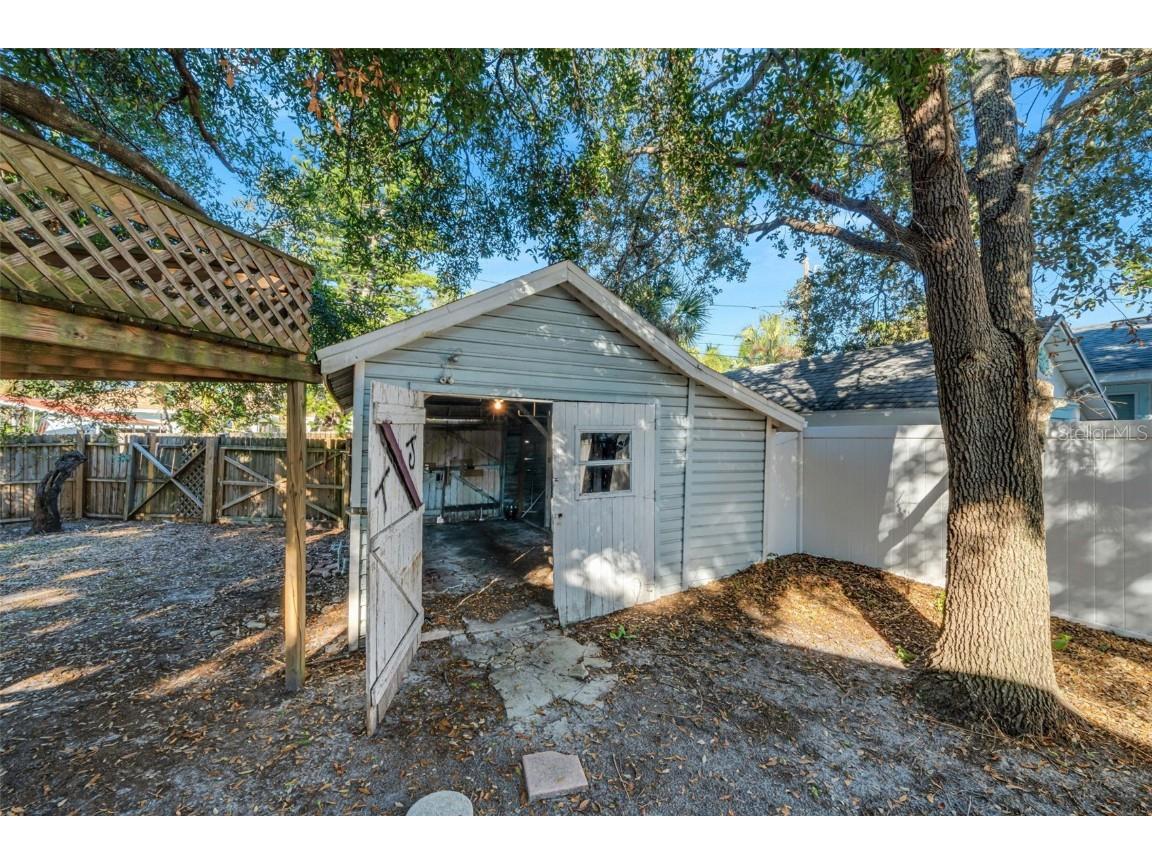 7327 1st Avenue N Saint Petersburg FL 33710 TB8454842 image36