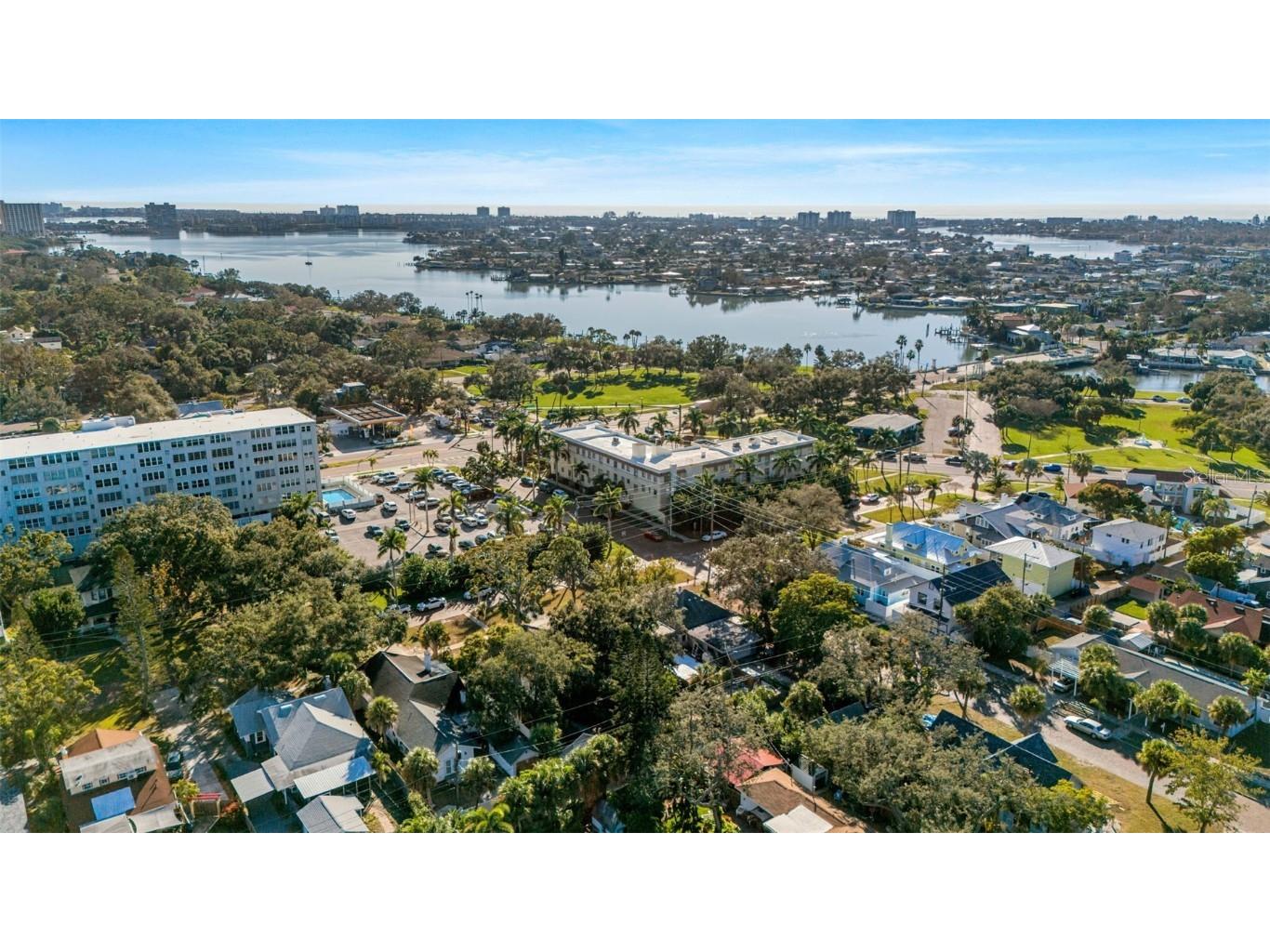 7327 1st Avenue N Saint Petersburg FL 33710 TB8454842 image40