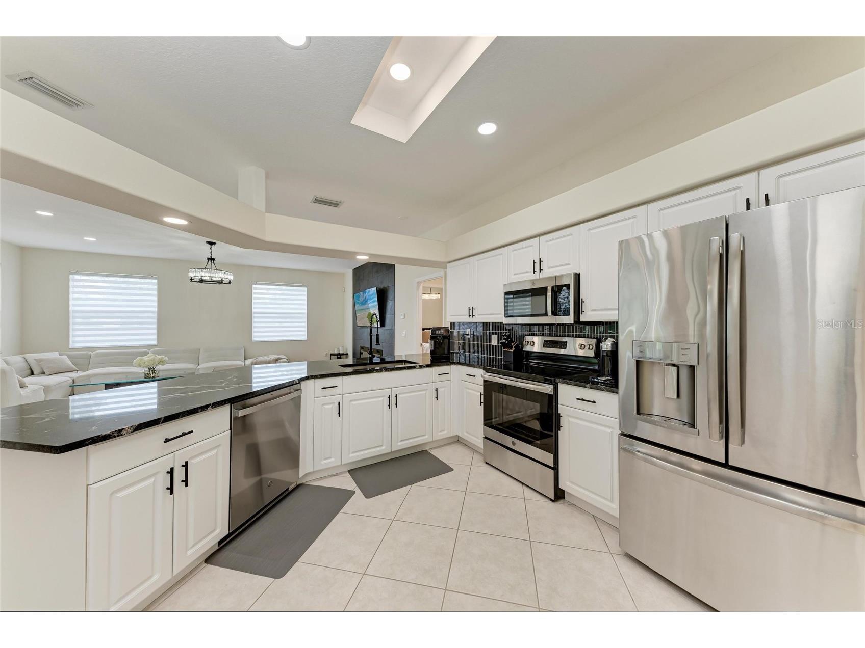 7327 38th Court East Sarasota FL 34243 A4693655 image15