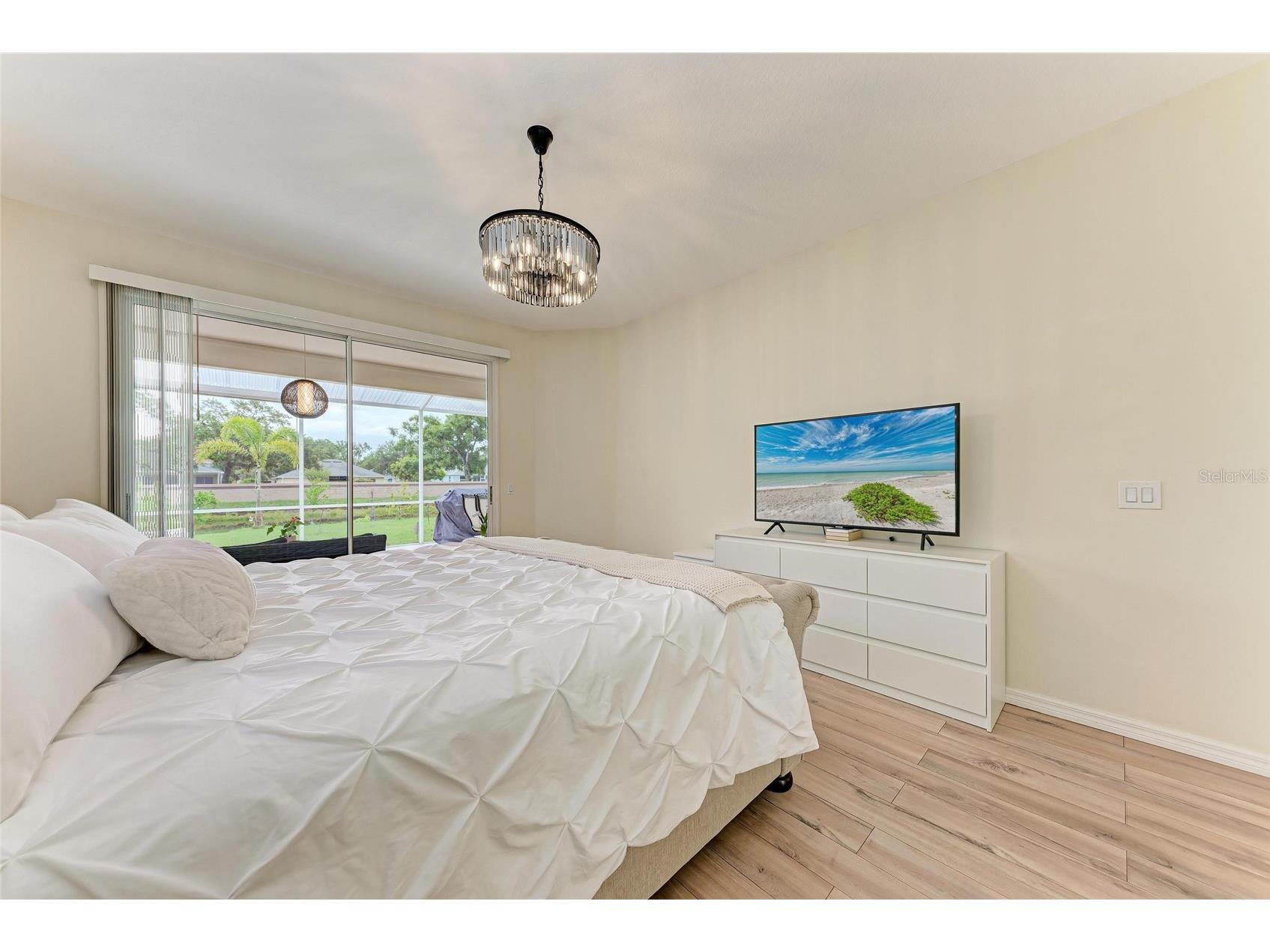 7327 38th Court East Sarasota FL 34243 A4693655 image23