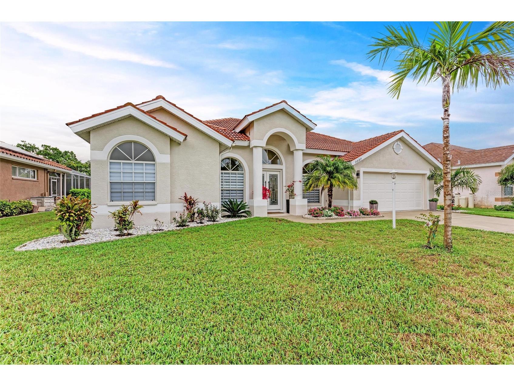 7327 38th Court East Sarasota FL 34243 A4693655 image3