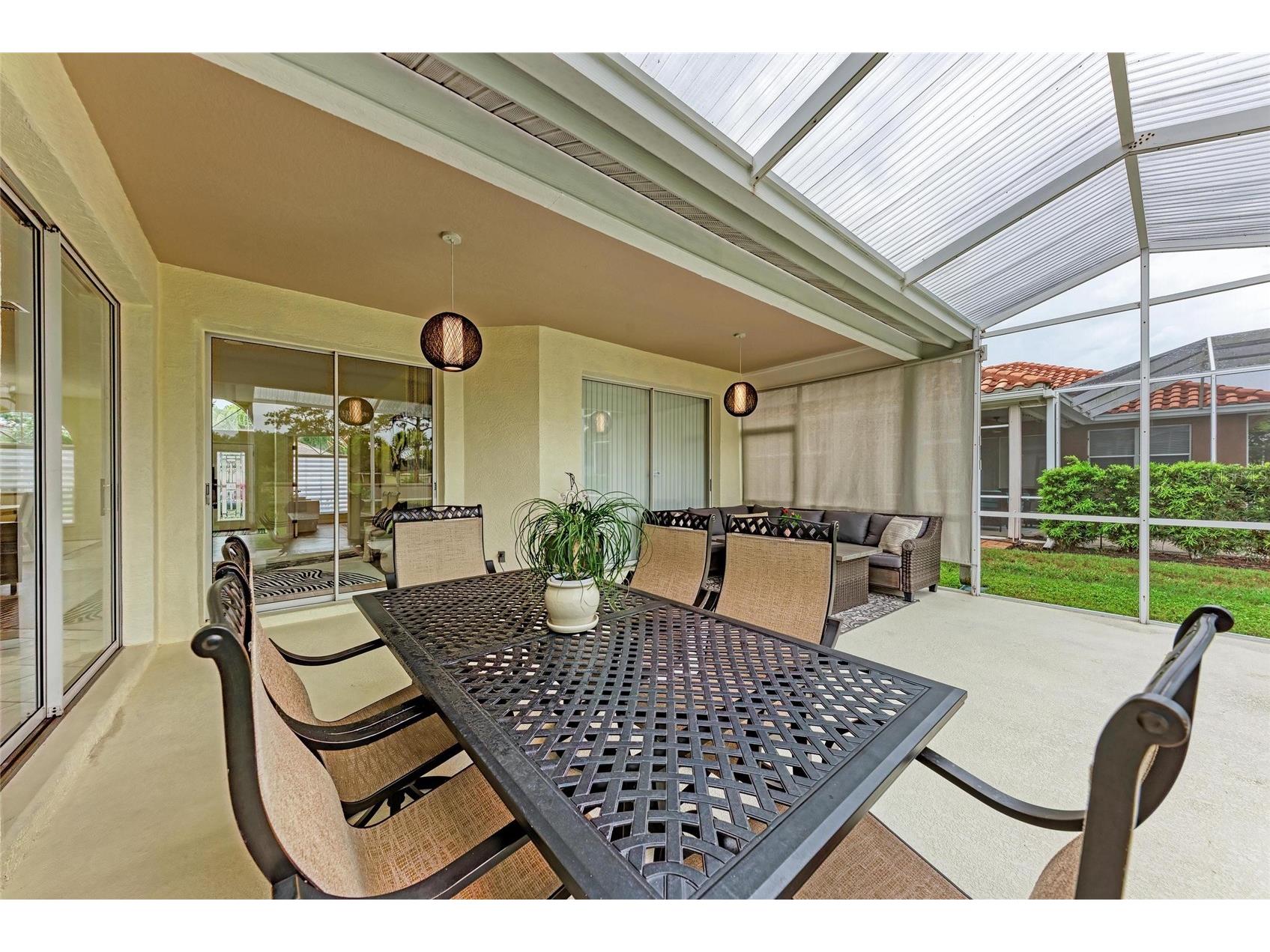 7327 38th Court East Sarasota FL 34243 A4693655 image41