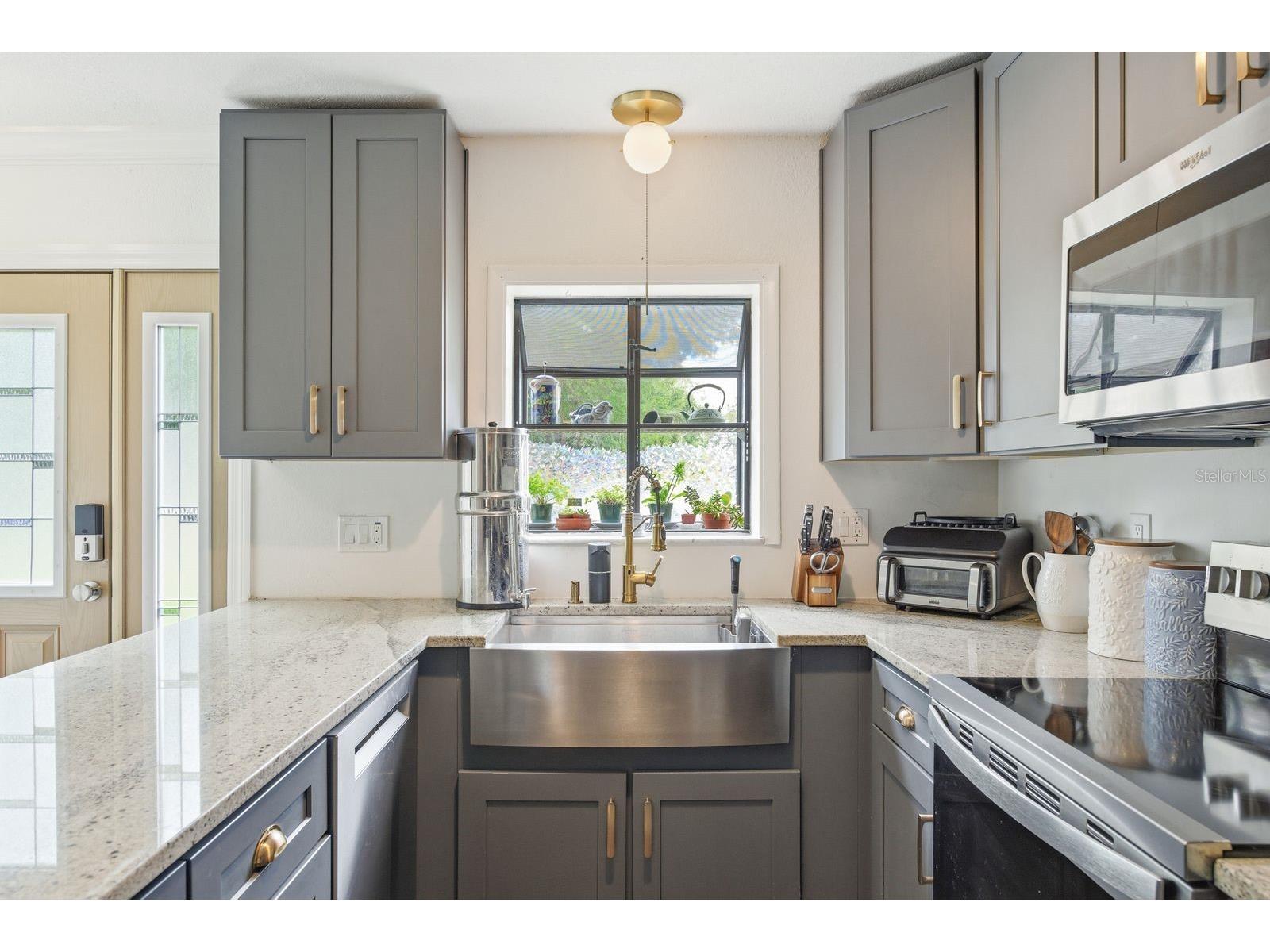 7327 Winchester Drive Tampa FL 33615 TB8508146 image15