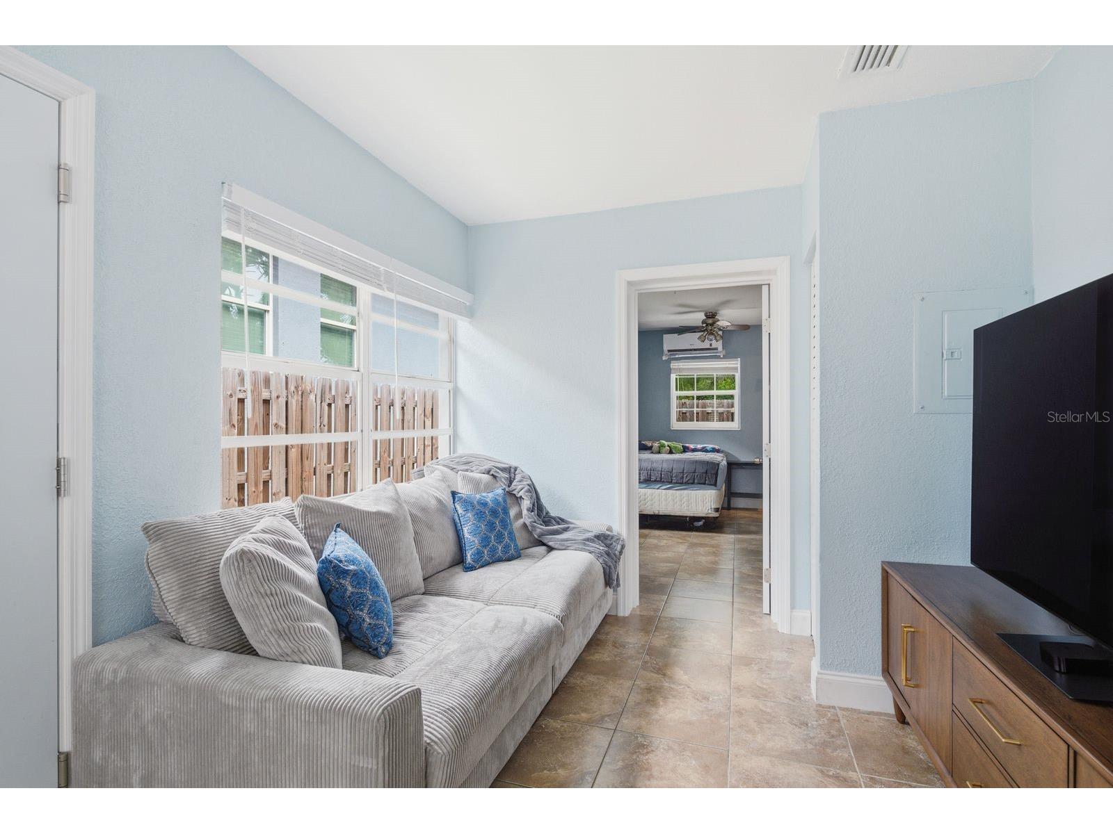 7327 Winchester Drive Tampa FL 33615 TB8508146 image25