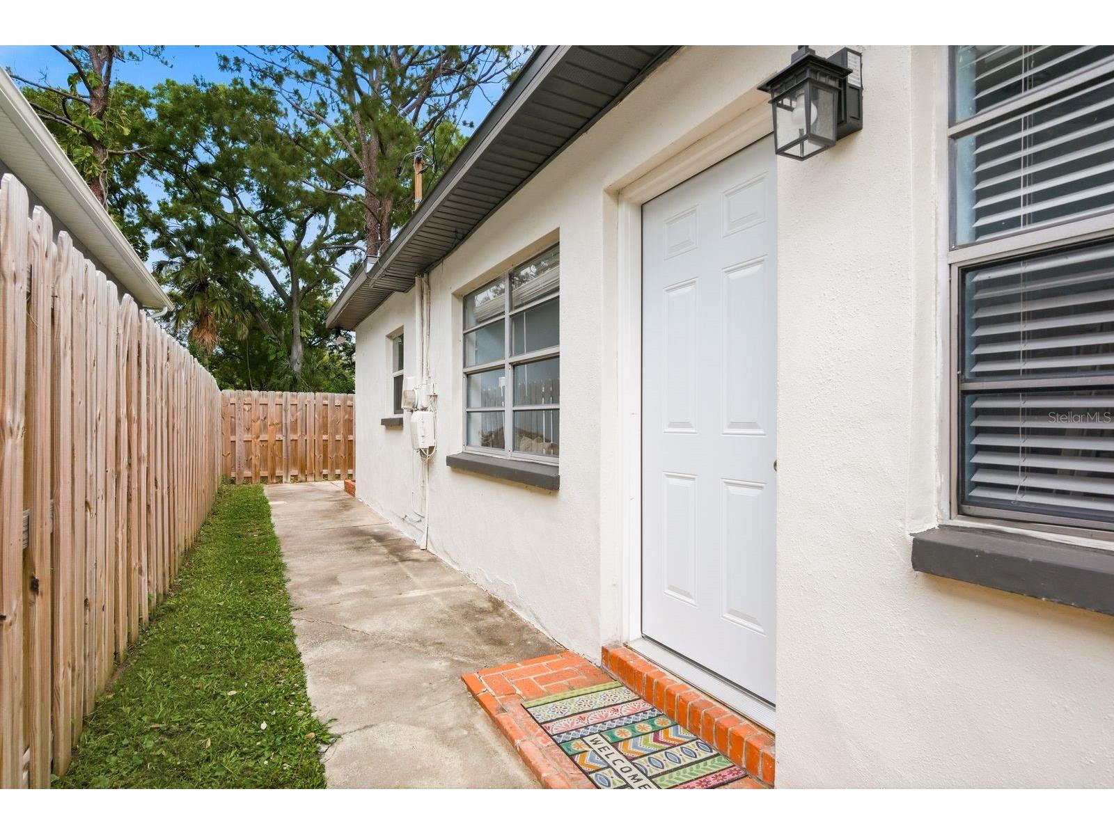 7327 Winchester Drive Tampa FL 33615 TB8508146 image35
