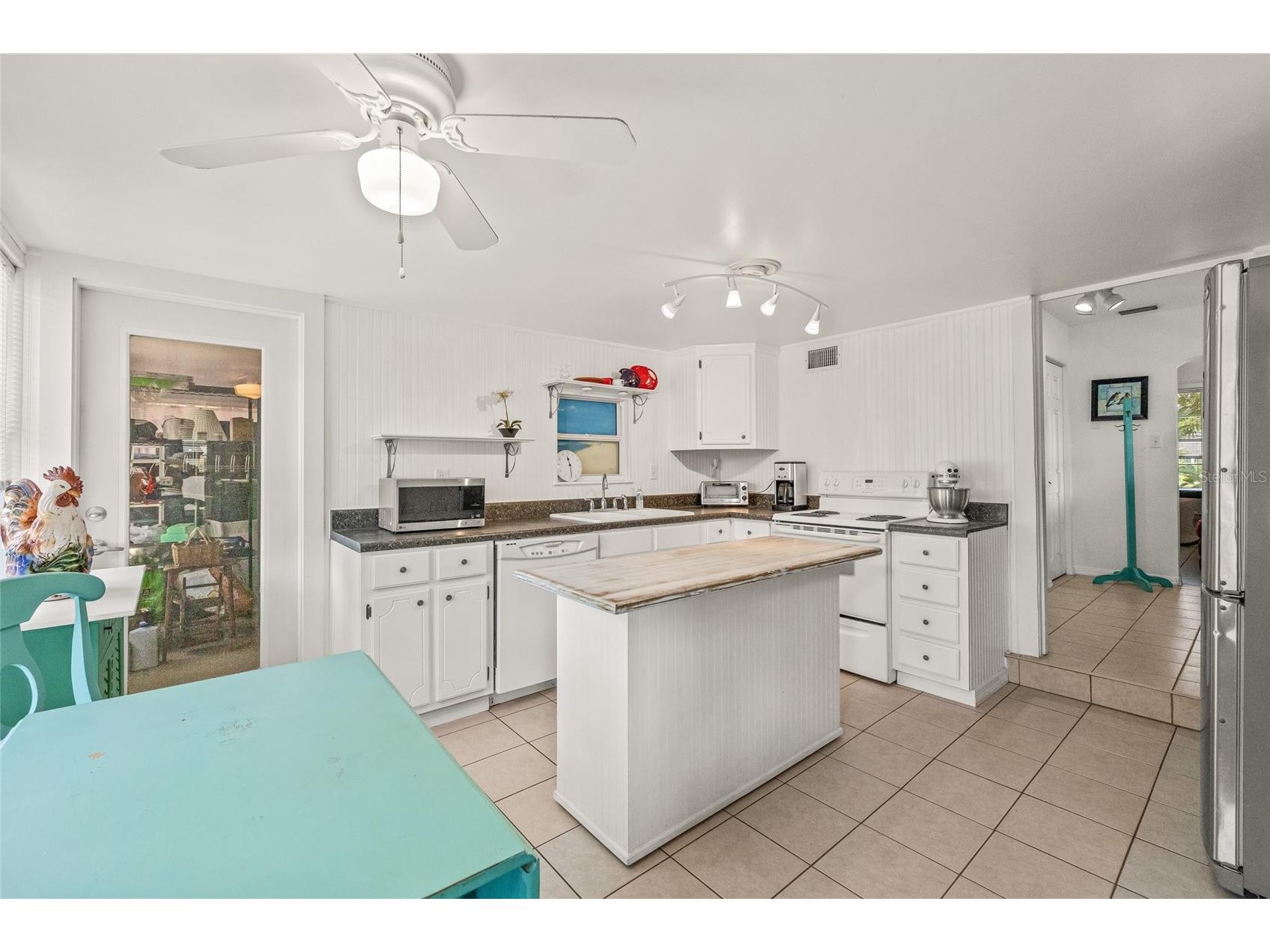 7328 9th Avenue N Saint Petersburg FL 33710 TB8492048 image4