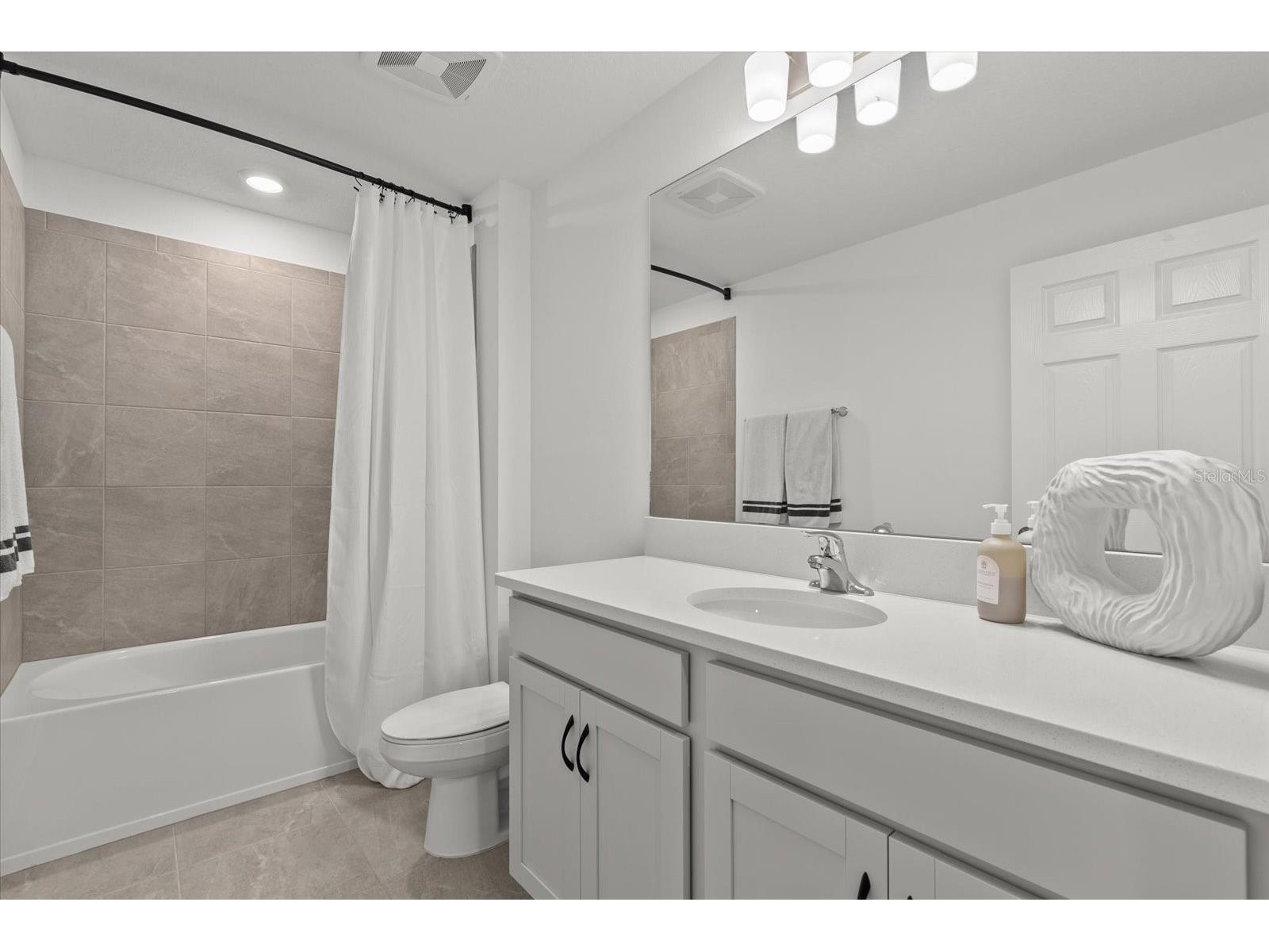 7328 Portlight Lane Sarasota FL 34240 A4681827 image28