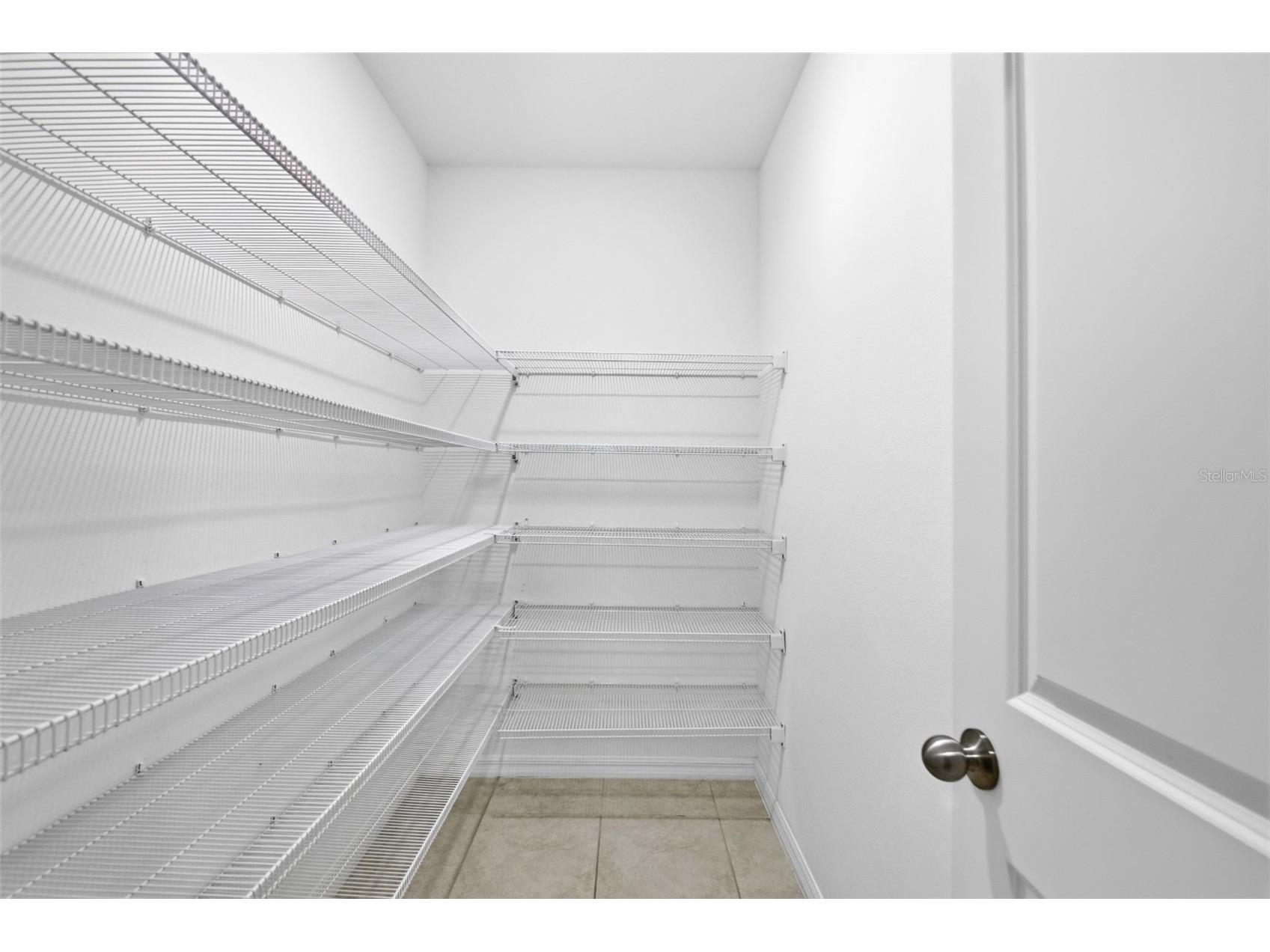 7329 Canterbury Bells Court Tampa FL 33619 O6406572 image49