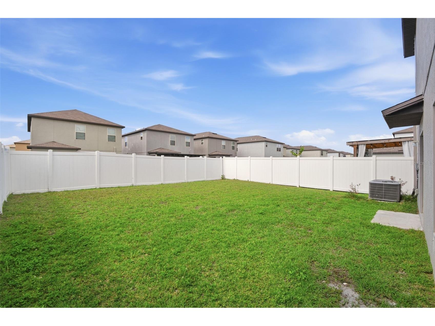 7329 Canterbury Bells Court Tampa FL 33619 O6406572 image59