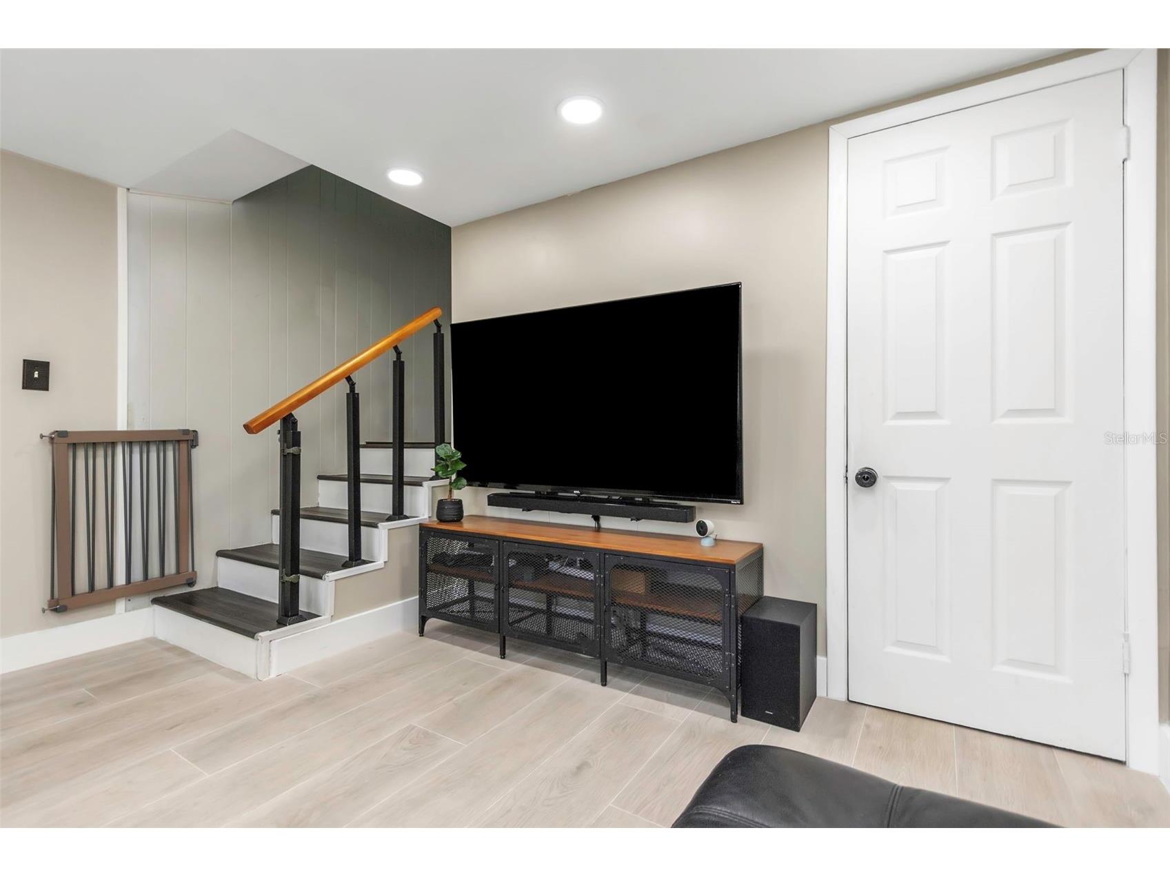 733 1/2 New Jersey Street Clearwater FL 33756 TB8302919 image10