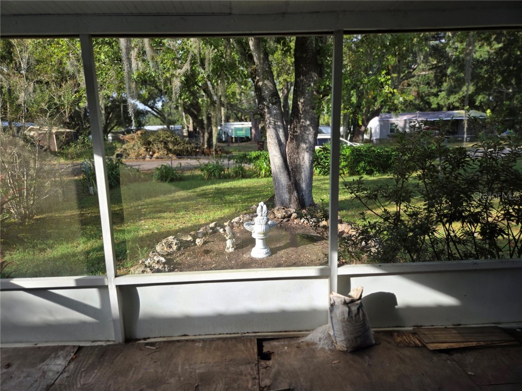 733 1st Street Polk City FL 33868 L4957507 image14