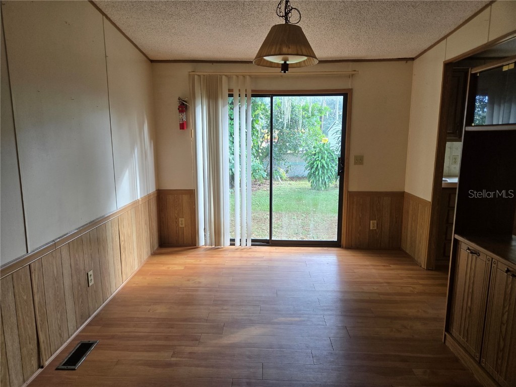 733 1st Street Polk City FL 33868 L4957507 image5