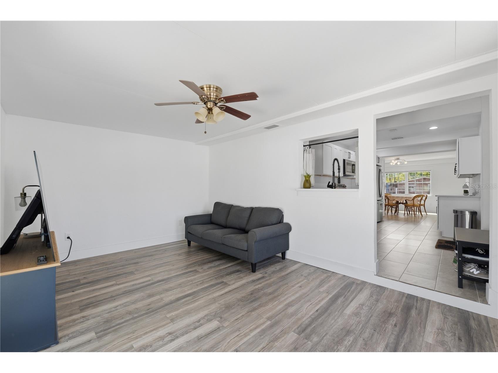 733 61st Avenue NE Saint Petersburg FL 33703 TB8483714 image12