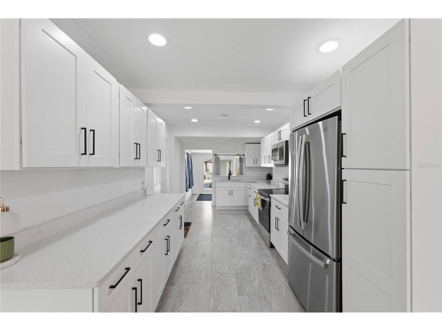 733 61st Avenue NE Saint Petersburg FL 33703 TB8483714 image13