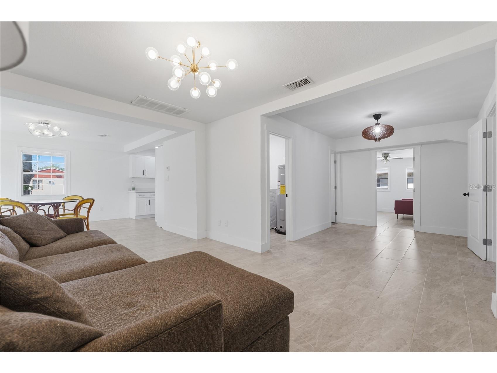 733 61st Avenue NE Saint Petersburg FL 33703 TB8483714 image20