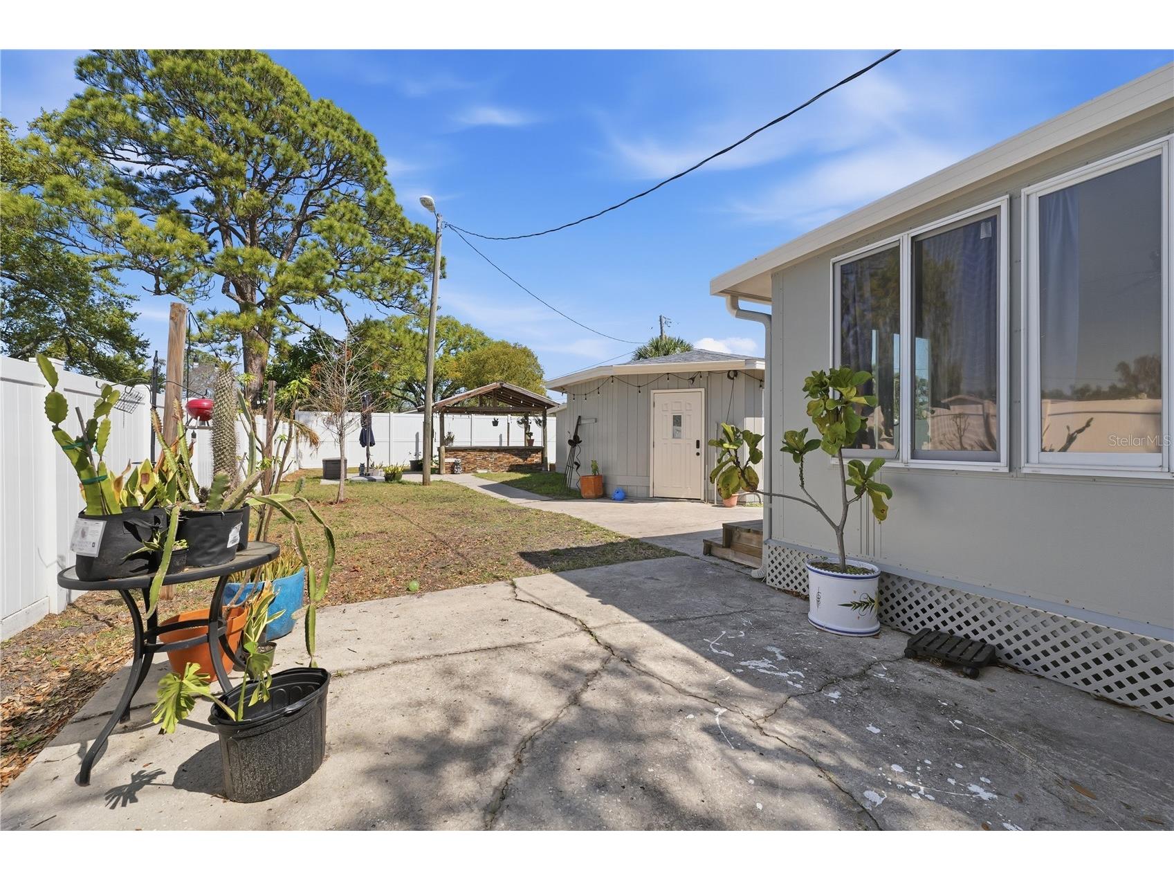 733 61st Avenue NE Saint Petersburg FL 33703 TB8483714 image43