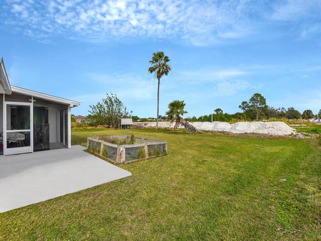 733/735 Gilbert Avenue S Lehigh Acres FL 33973 C7518400 image10