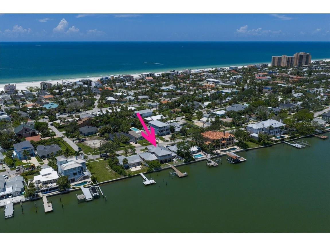 733 Bay Esplanade Clearwater Beach FL 33767 TB8413907 image4