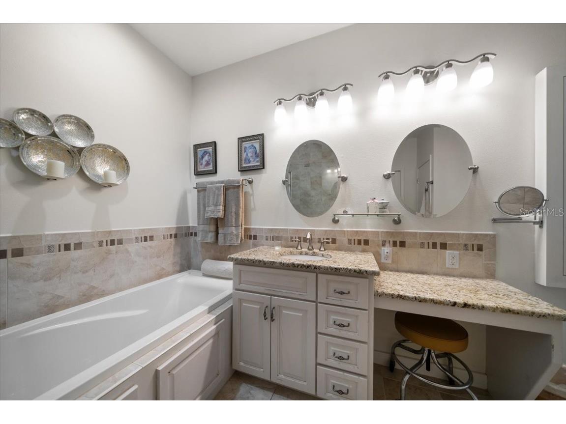 733 Bay Esplanade Clearwater Beach FL 33767 TB8413907 image55