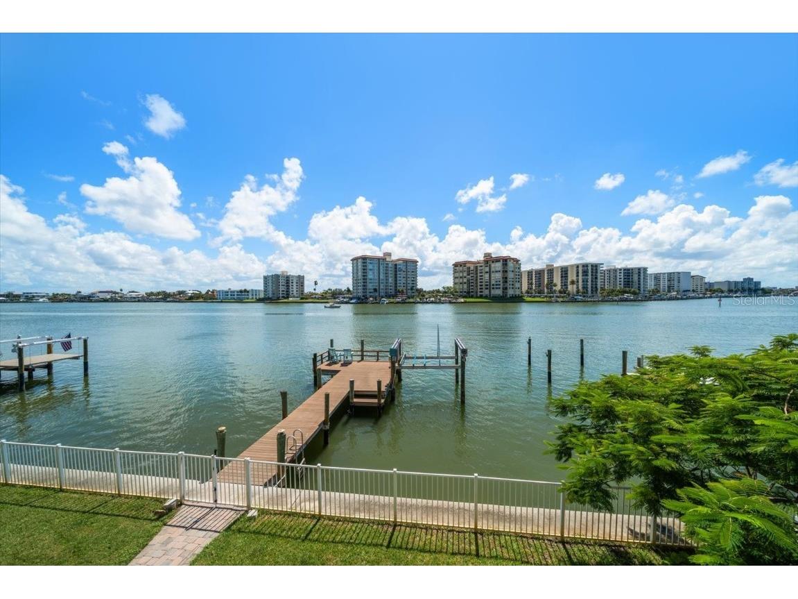 733 Bay Esplanade Clearwater Beach FL 33767 TB8413907 image59