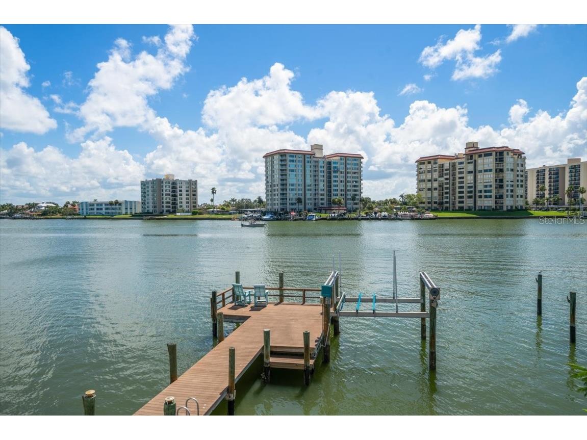 733 Bay Esplanade Clearwater Beach FL 33767 TB8413907 image60